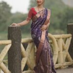 Priya Marathe Instagram - In love with this look 💜😍 Photo @gauravk6677 HUMA @reshmafattepurkar_makeup Outfit @houseofhind Jewellery @jizajewellerystudio . . #priyamarathe #saree #actor Pune, Maharashtra