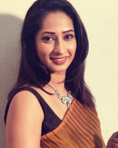 Priya Marathe Instagram - Knowing yourself is a lifelong adventure.. enjoy it as much as you can.. 💕
#happysoul❤️