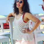 Priya Marathe Instagram - Seaz the day! 🌊 #beachviews #vacay #beachbum Pc @shantanusmoghe