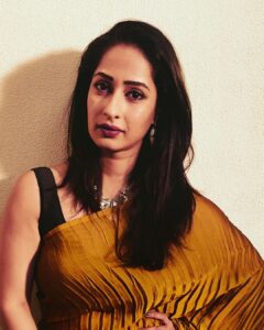 Priya Marathe Instagram - Knowing yourself is a lifelong adventure.. enjoy it as much as you can.. 💕
#happysoul❤️