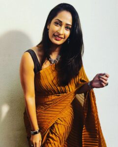 Priya Marathe Instagram - Knowing yourself is a lifelong adventure.. enjoy it as much as you can.. 💕
#happysoul❤️