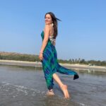 Priyal Gor Instagram - Some people bring love in you and some bring the pain.. Some get the child in you, some get the sensibility in you.. Some people confuse you, some give you clarity.. Some get the best out of you and some get the worst... Grateful for every moment, every person, every lesson. The answer you need is in you. Just trust the process of seeking who you are and who you want to be ♥️🦋 #HeartTalks