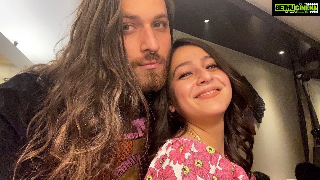 Priyal Gor Instagram - Mera bacha bolun ya bhai bolun? Kab itna bada hogaya pata hi nahi chala.. Mera in and out sundar bacha , happiest birthday to you. Mere sukh tere, tere dukh mere. Here's to loving, fighting, knowing and accepting each other, everyday. Thank you for being YOU. You know how much I love you, mera babu ♥️👫🧿
