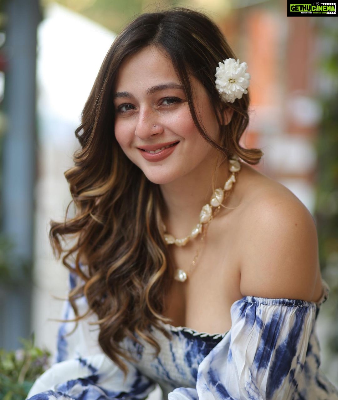 Priyal Gor Instagram - Blessing your feed with all smiles 🌸
