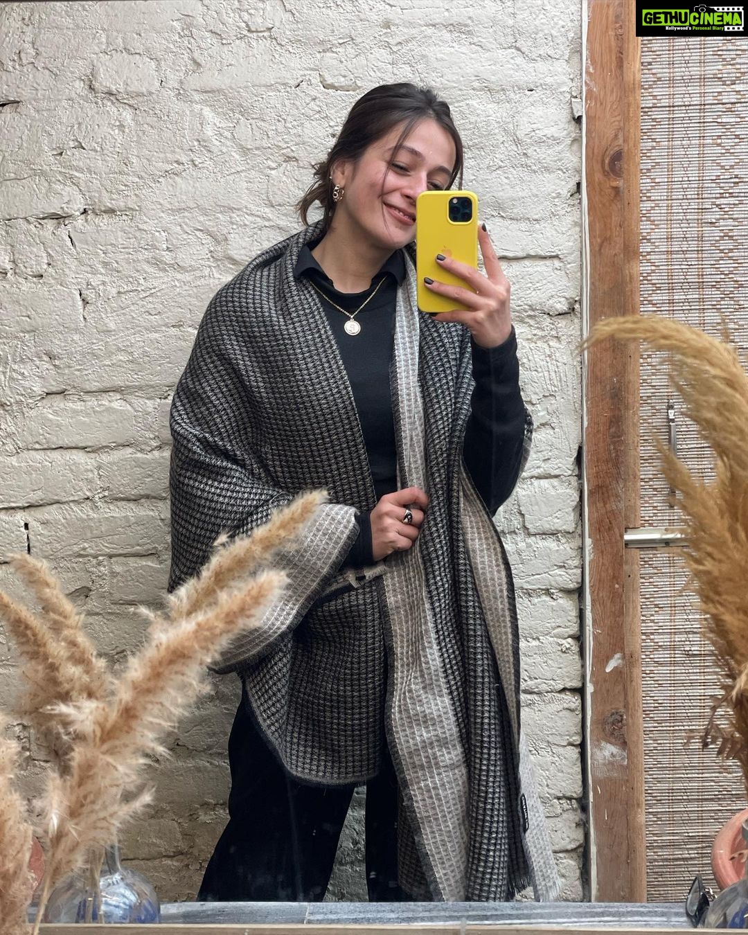 Priyal Gor Instagram - 01/03/2023 🤍 Glampeco