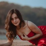 Priyal Gor Instagram - I'll see you by the beach 📷 : @portraitshelter