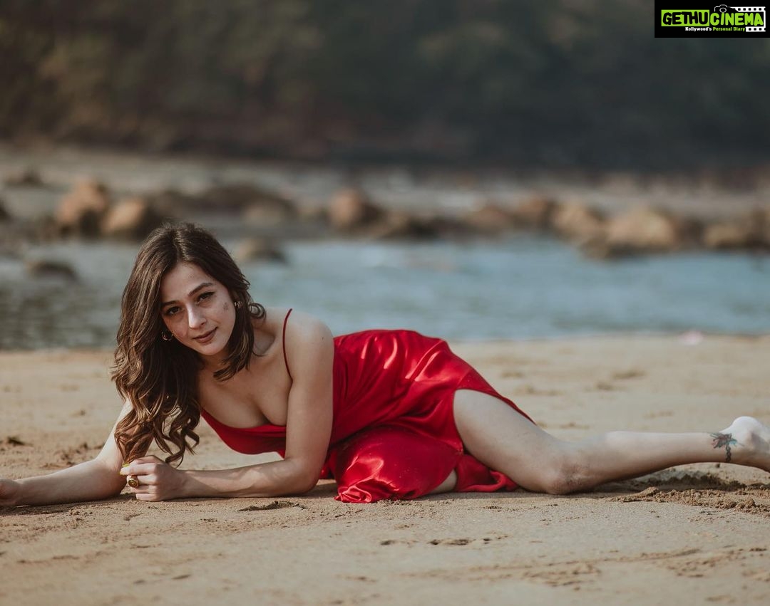 Priyal Gor Sexy Video - Actress Priyal Gor HD Photos and Wallpapers March 2023 - Gethu Cinema