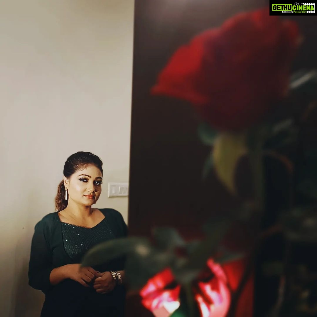 Priyanka Nalkari Instagram - #rose #roja #rojaserial #yoursrojaforever