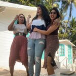 Priyanka Nalkari Instagram - #goadiaries #poser #actress #friendship #friends #nalkarpriyanka #roja #yoursrojaforever #stylish #goa #instadaily #instagram #instafashion
