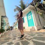 Priyanka Nalkari Instagram - #goadiaries #poser #actress #friendship #friends #nalkarpriyanka #roja #yoursrojaforever #stylish #goa #instadaily #instagram #instafashion