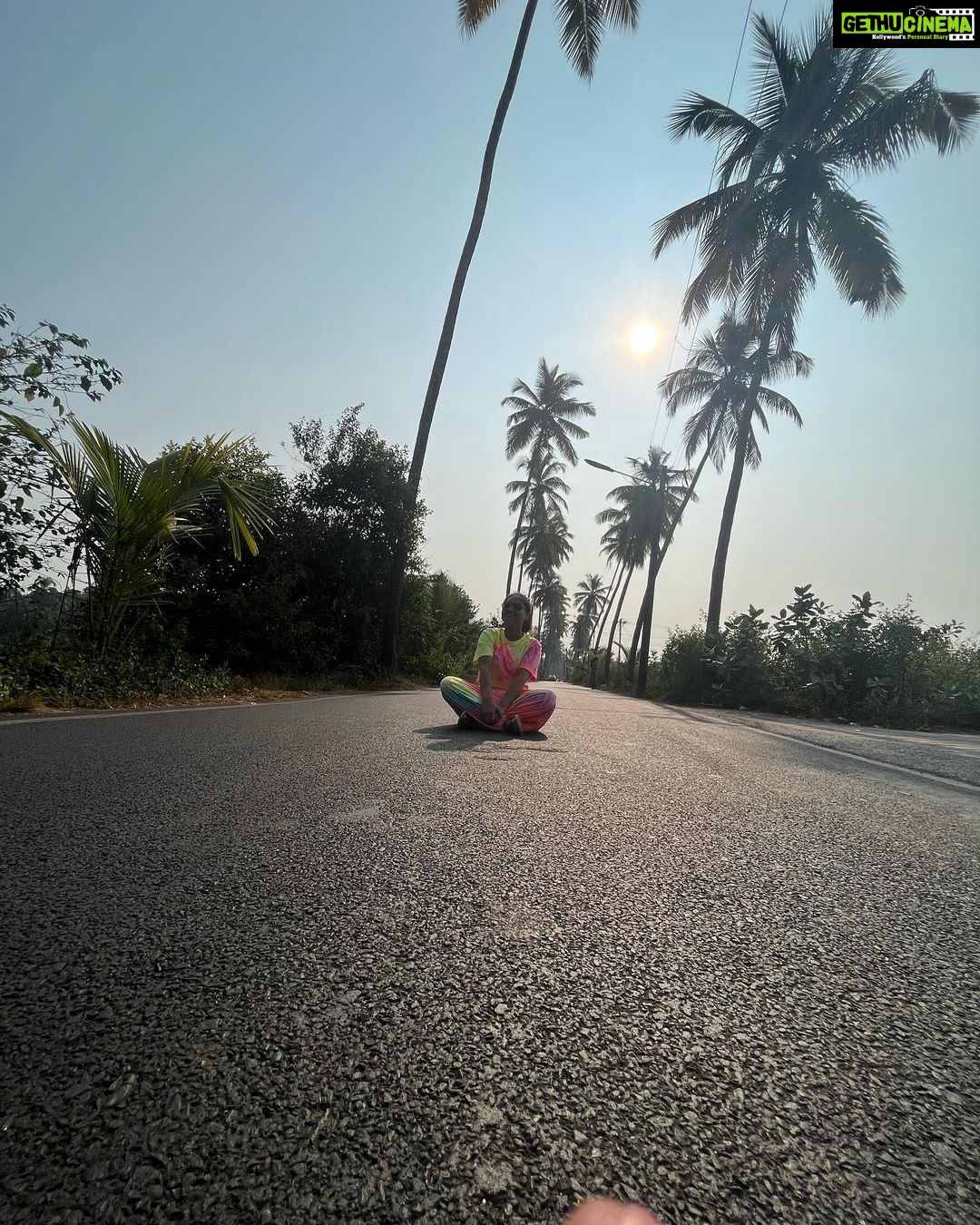 Priyanka Nalkari Instagram - #colourcolourcolourlovers #coconuttreeroadgoa #colours #girlspower #friendship #m