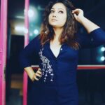 Priyanka Nalkari Instagram - #nevergiveup #shoottime📷 #ungalroja Outfit @mivar_boutique