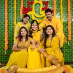 Priyanka Nalkari Instagram - #familyfirst #lovemyfamily #happyfamily #yellowdresscode #chennai #yellowflowers #instagood #instadaily Photography @smilebookphotography mua @gayathrimunuswamy