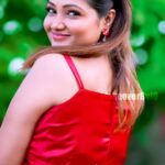 Priyanka Nalkari Instagram - Gorgeous Artist:@nalkarpriyanka @priyankanalkar MUA:@makeoverbyjo Hairstyle:@makeup.in_muah Costume:@beaus_sketch2stitch Jewels:@chennai_jazz @luxefashion_jewellery VC:@yagappaphotography . . . #makeoverbyjo #makeupartist #makeupartistsworldwide #celebritymakeupartist #bridalmakeupartist #bts #btsvideos #btsedits #bouquet #christianbridalmakeup #christianbridallook #christianbride #bridalgown #whitegown #bridalmakeupartistworldwide #chennaimua #chennaimakeupartist #dharmapuri_makeup_artist #dharmapurimua #dharmapurimakeupartist #hosurmua #hosurmakeupartist #salemmua #salemmakeupartist #bridalhairstyle #quartineshoot #bridalshoot #rojaserialheroine #suntvserial ECR