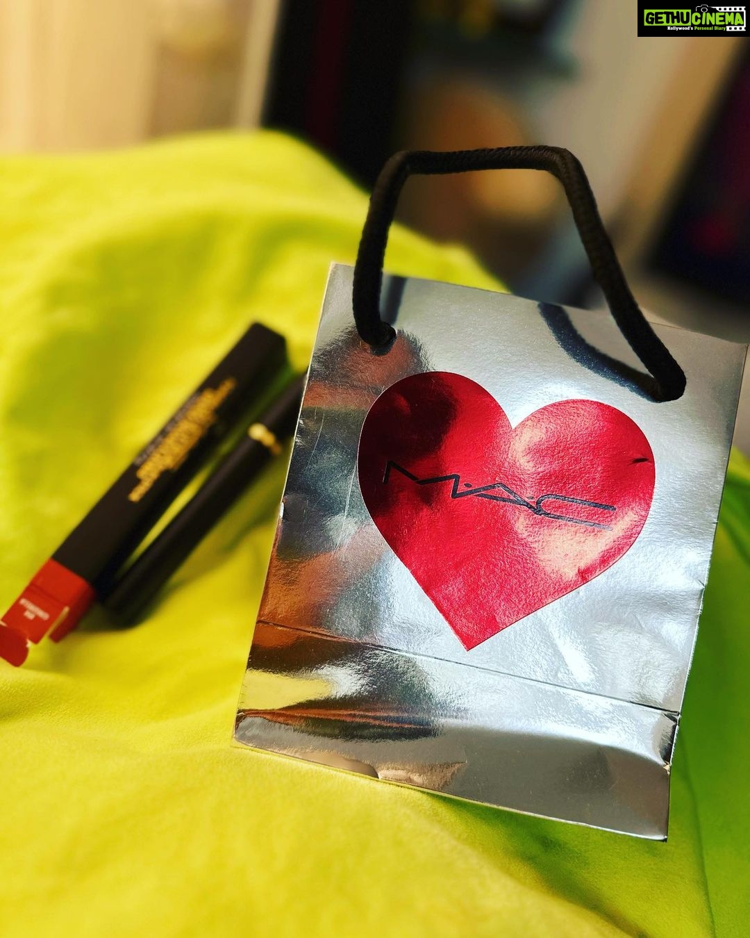 Priyanka Nalkari Instagram - #mac #maclipstick #inlove #gift #thankyou #maccosmetics #lipstick #heart #goodmorning #😘 #instagram #instalike #instadaily #instagood #insta #instafashion #instalove #instastyle #malaysia