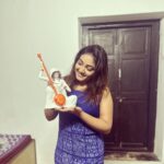 Priyanka Nalkari Instagram - #womensdaygift #brother #meera #statue #peace #stronglady #positivity #goodmorning #seetha #roja #priyanka #priyankanalkari #nalkarpriyanka #instagood #instadaily #instamood
