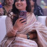 Priyanka Nalkari Instagram - #indiantelevisioniconicaward #priyankanalkari #impressiveactressoftheyear #happyme #actress #inatagram #india #instadaily @akshaya_meenakshi_kanchipuram @sanjay_bendy46 @vinodkennyofficial @filigree_jewels @iconicentertainers_official