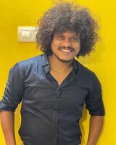 Pugazh Instagram - அவமானப்படும் போது அவதாரம் எடு.
வீழும் போது விஸ்வரூபம் எடு.
புகழ் வரும் போது , புன்னகை செய்.
வாதாடுவதை விட வாழ்ந்து காட்டு.
Costume designer : @suit_factory_india_