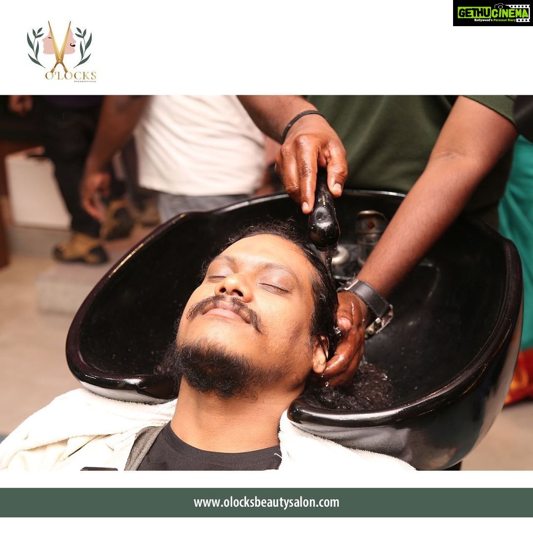 Pugazh Instagram - Hi Makkale, Super aana unisex salon ippo Namma porur le open panirkanga. O’LOCKS HAIR AND BEAUTY SALON. Hair spa, facial, pedicure ellam nanum try panne. Neengalum try panni parunga. Vazhthukal @olocksbeautysalon 🙌🤩
