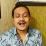 Pugazh Instagram - Chinna vayasula school leave vitta podhum udane naan ooruku poyiruven..neraya games ellam velaaduvom...unga leave time la neenga romba like panna velayaatu edhu? Idha madhri 90s kids games aprom andha simple-ana vaazhkai ellam ipo thirumbi varaadhu.. Aana appo naama like panna Milk Bikis Classic biscuit-ah thirupi eduthutu vara solli kekka mudium.. Epdi na, neenga indha post-ah LIKE panni vote panunga.. Unga Milk Bikis Classic memories-ah #BringBackMilkBikisClassic hashtag-oda share panunga! Seekram vote panunga! #mymilkbikismemories @britannia.industries @britanniamilkbikis @threaderconnect