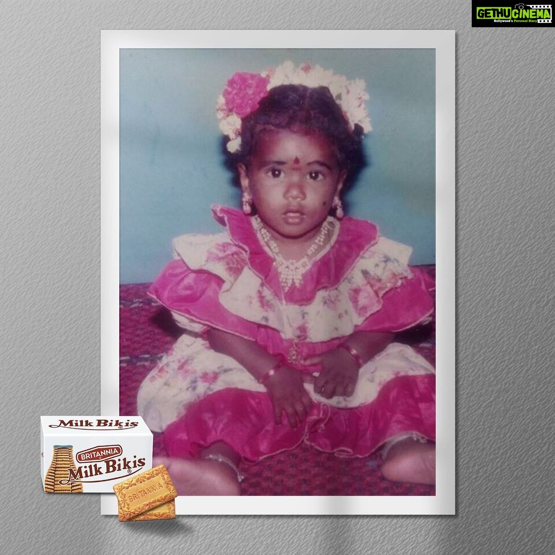 Pugazh Instagram - Chinna vayasu nyabagam ellame special thaan.. Namma makapa avaroda chinnavayasu photo post paathutu enakum ennoda 90s kids memories ellam vandhurchu..enga veetla epovume enaku indha madhri pink frock pottu poo vechu azhagu paathute irupanga..unga veetla epdi?? Appolaam life ipdi romba simple-a irundhuchu la... Andha simple-ana vaazhkai thirumbi varaaadhu..aana appo naama sapta Milk Bikis Classic biscuit-ah thirupi eduthutu vara oru vaaipu iruku.. Indha post-ah LIKE panni vote panunga.. Unga Milk Bikis Classic memories-ah #bringbackmilkbikisclassic #mymilkbikismemories @britannia.industries @britanniamilkbikis @threaderconnect