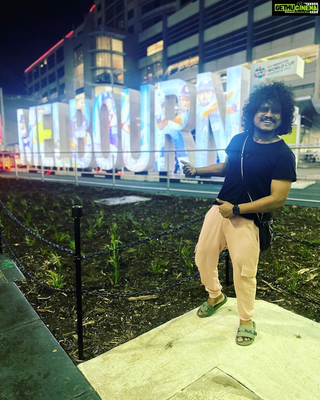 Pugazh Instagram - இயலாமல் இறந்து போகலாம்; முயலாமல் முடிந்துவிடவே கூடாது.❤️ Melbourne, Victoria, Australia