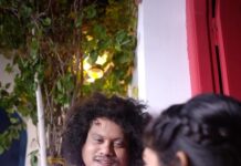 Pugazh Instagram - 😉Chumma gap la🤣 Photography: @ashokarsh Makeup: @asmithamakeoverartistry Costume: @designed_by_sindhu My Outfit : @suit_factory_india_