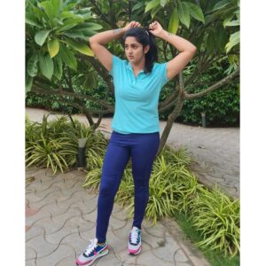 Radhika Preeti Instagram - I've got my comfy outfit on today 😎😁💙

#radhikapreethi #radhi #rp #outfits #comfy