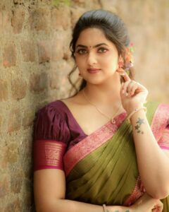 Radhika Preeti Instagram - Alone by herself,
 she built an empire by herself...🤎❤️
 

Costumes - @ivalinmabia❤️
Photography - @camerasenthil❤️
Makeup - @jiyamakeupartistry❤️
Hair - @mani_stylist_❤️
Shoot organised by @rrajeshananda❤️❤️

#radhikapreethi #radhi #rp #confidence #halfsaree