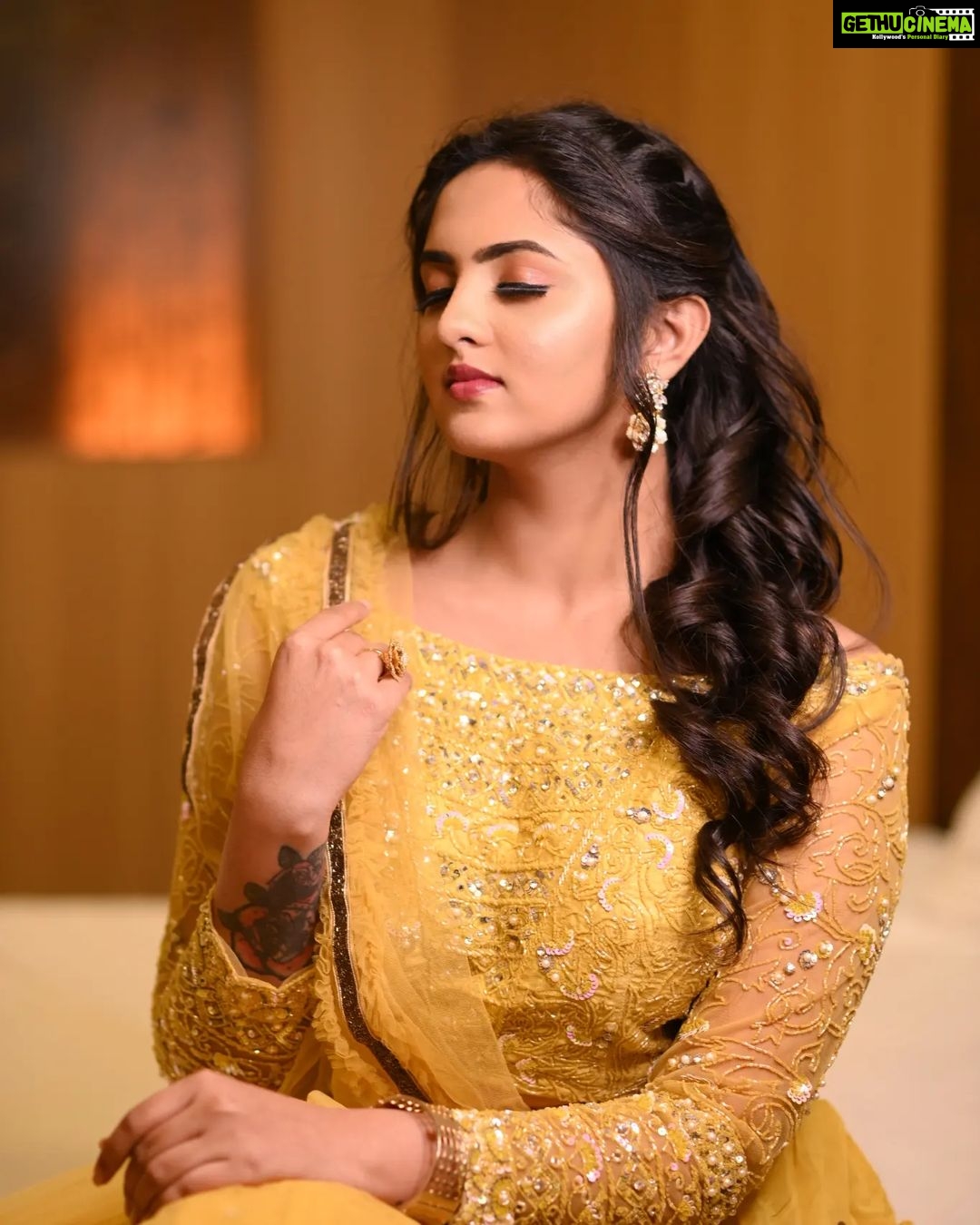Radhika Preeti Instagram - Believe in yourself & anything is possible...✨️❤️ #Nadhirudina movie Pre-release Event ..✨️❤️ Mua -@rinkymakeup_artist Photography - @68focus_photography Jewelry -@gold_copy1486 #radhikapreethi #radhi #rp #movieevent #Pre-release Chennai, India