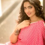 Radhika Preeti Instagram - A positive attitude will lead to positive outcome ✨️ 💗 Costumes - @ivalinmabia❤️ Photography - @camerasenthil❤️ Makeup - @jiyamakeupartistry❤️ Hair - @mani_stylist_❤️ Shoot organised by @rrajeshananda❤️ Chennai, India