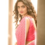 Radhika Preeti Instagram - A positive attitude will lead to positive outcome ✨️ 💗 Costumes - @ivalinmabia❤️ Photography - @camerasenthil❤️ Makeup - @jiyamakeupartistry❤️ Hair - @mani_stylist_❤️ Shoot organised by @rrajeshananda❤️ Chennai, India