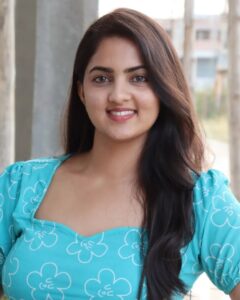 Radhika Preeti Instagram - 💙💙

📸 mommy darling  @preethi.geetha 😘❤

#radhikapreethi #rp #mommysgirl #radhi #happyme