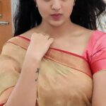 Radhika Preeti Instagram - Unnakul irrukum mayakam ❤️❤️ #radhikapreethi #radhi #rp #instareels #reelitfeelit #reels #tamilsong #favoritesong
