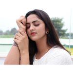 Radhika Preeti Instagram – 🤍🤍For the love of 🤍🤍

 🤍”WHITE “🤍

#radhikapreethi
#radhi #rp #selflove #favcolor BEML Nagar, KGF
