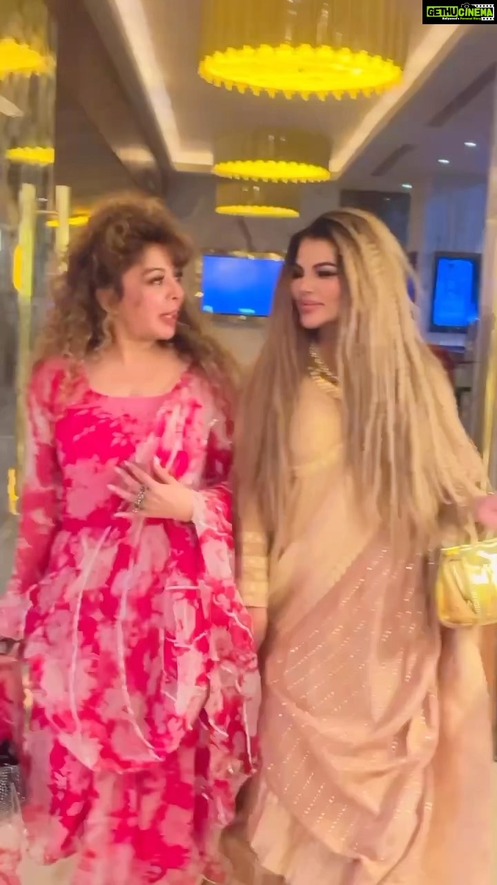 Rakhi Sawant Instagram - Eid 🌙 Mubark @rakhisawant2511 #bff Dress= Rui Sui collection by renu Dar @ruisui2021 clothing (brand) Jewellery = @prettycollection1949 Jewellery that can transform an outfit in seconds ,a genuine blend of modern that meets traditional. Each piece of jewellery has been designed and crafted with lots of thoughts ....Not only do they have jewellery but beautiful ,Bags Sandals,Home decor etc as well. All of their designs are one of a kind... Pretty collection you have made it pretty easy to shop ❤️ Do visit for a wonderful experience and meet the best and humble owner's Preeti and Kabir singh 🤗 #prettycollection1949 #jewellery #bags #homedecor #chappals Mumbai - मुंबई