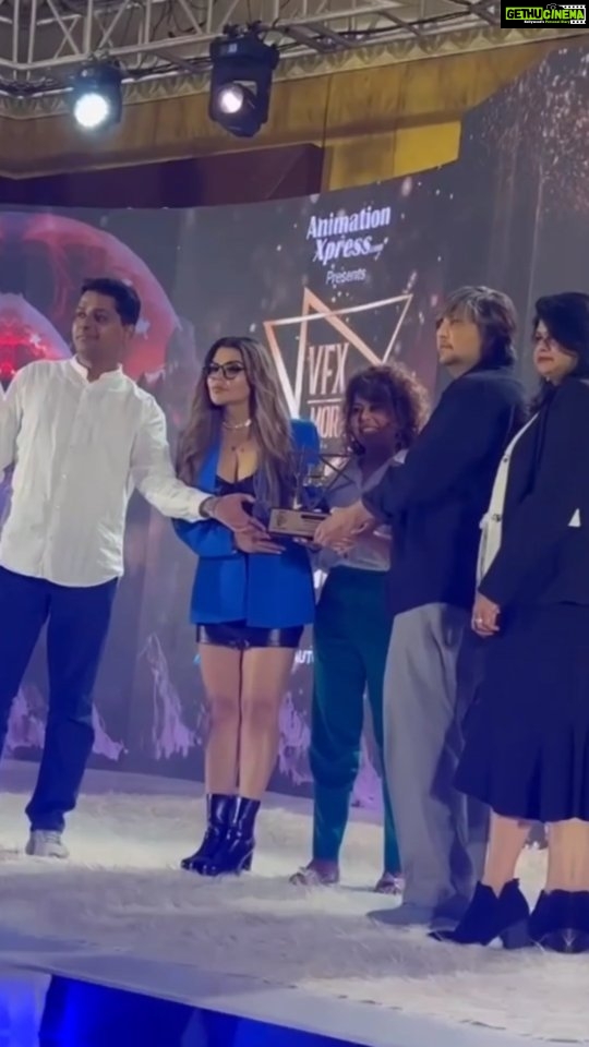 Rakhi Sawant Instagram - Award Night Diaries ❤️ . . . #rakhisawant #rajshreemore #awardnight #event #love #instagood #instagram