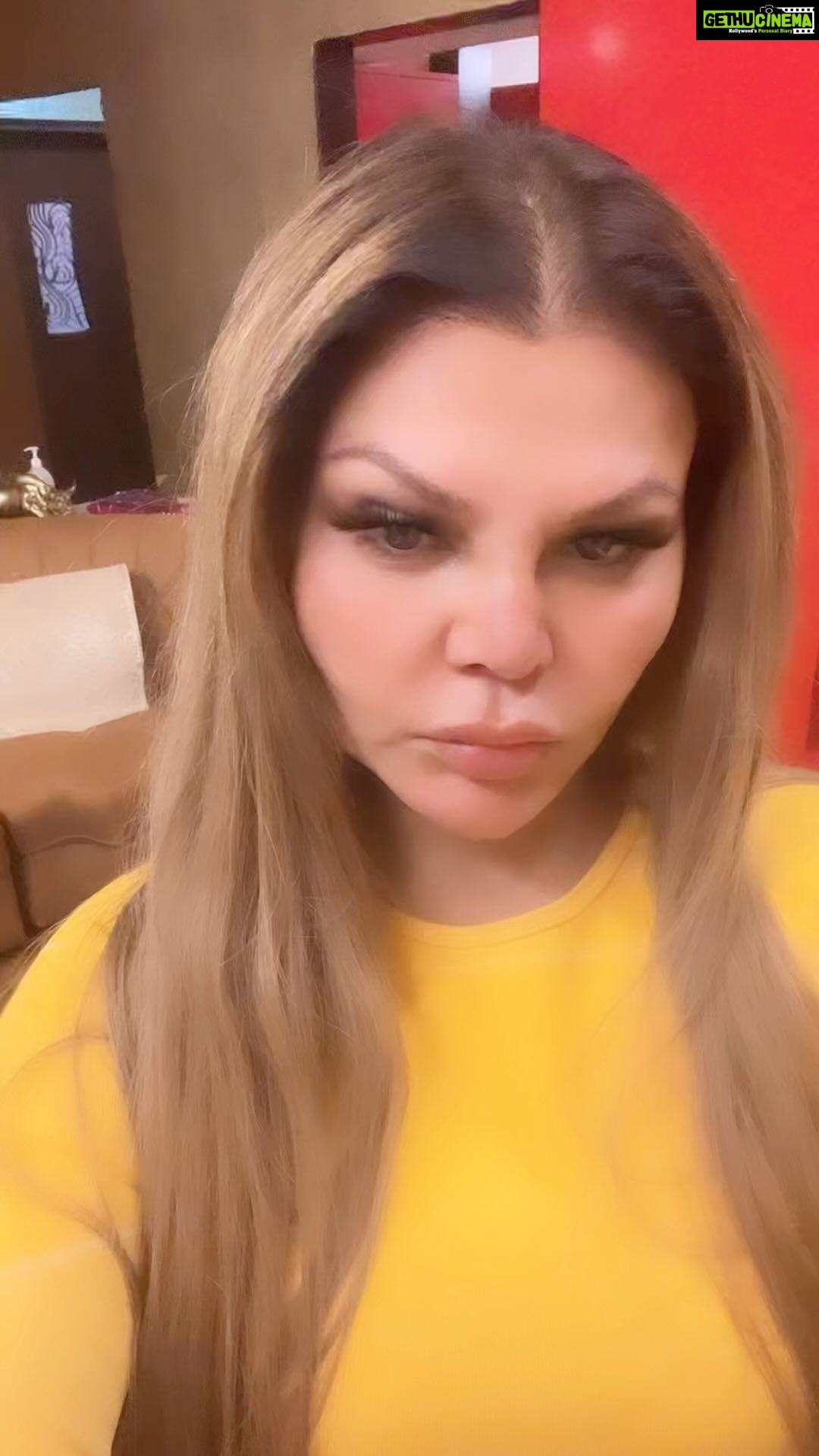 Rakhi Sawant Instagram - Thumhare paas imaan he nahi