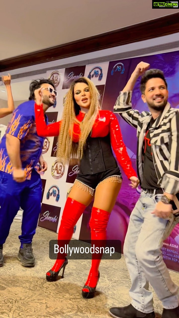 Rakhi Sawant Instagram - @rakhisawant2511 🤘