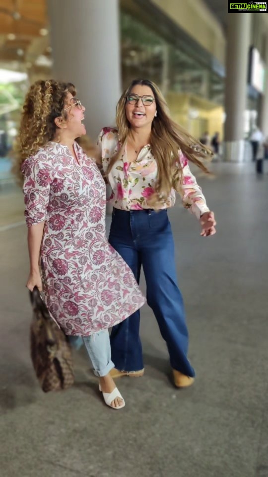 Rakhi Sawant Instagram - Rakhi Sawant Spotted on Mumbai Airport She Came From London . . . #rakhisawant #Bollywood #actress #fun #funny #friendship #shoot #airport #spotted #nailartstudio #moviematemedia #dhananjayfilmy #viral #trending