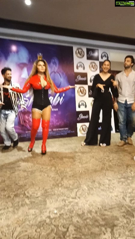 Rakhi Sawant Instagram - #rakhisawant Snap At #sharabi Song Promotion In Mumbai @rakhisawant2511 #reelsfood #reelsinstagram #reelsinsta #reelkarofeelkaro #reelinstagram #reelsviral #reelsfeelsit #reelslovers #reelsindia #reelsvideo #reelsdance #paparazzi #reelskarofeelkaro #reels #reelitfeelit #instadaily #indiaphotography #bollywoodstyle #bollywoodstar #bollywoodactress #bollywoodvideos #yatintambe @instagram Mumbai, Maharashtra