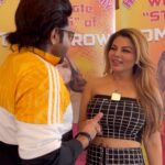 Rakhi Sawant Instagram – Jhootha Liars Never Deserve Love, They Get Infidelity All Their Life💔
“JHOOTHA “
Featuring: @rakhisawant2511 & @asli_salmanshaikh
Singer : @officialaltamashfaridi
Lyrics: #shabab_ali
Music: @asiffaridi_official
Director: @beingmudassarkhan
D.O.P : @shawmanfilms
Production: @abbansalmusic
Producer: @abhey744
Co Producer: @sunsarashyna
Creative Producer: @sajidaliofficial
Executive Producer : @i_am_the_moin
Production Designer : @dpeshtunwal
Label: @abbansalmusic
Costume deginer- @kmundhe4442
#rakhisawant #salmanshaikh #mudassarkhan #newsong