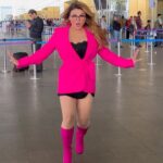 Rakhi Sawant Instagram – Rakhi ka dance nahi dekha toh kya dekha 😍 The diva shows off some amazing dance moves on Mumbai airport and everyone is loving it 🔥
#rakhisawant #bollywood #varinderchawla