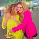 Rakhi Sawant Instagram – @rakhisawant2511
#friendshipgoals 👯♂️❤️😘
#dhookha Mumbai, Maharashtra