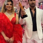 Rakhi Sawant Instagram - Success is not the key to happiness. Happiness is the key to success. If you love what you are doing, you will be successful Thanks @rakhisawant2511 #likes #like #follow #likeforlikes #love #instagood #instagram #followforfollowback #followme #photooftheday #photography #bhfyp #instalike #l #instadaily #likeforfollow #picoftheday #fashion #beautiful #me #followers #smile #likeforlike #myself #followback #f #comment #followforfollow #likesforlikes #art