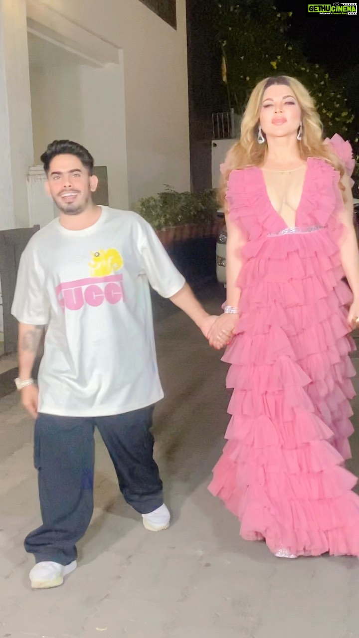 Rakhi Sawant Instagram - @rakhisawant2511 ❤️🤗