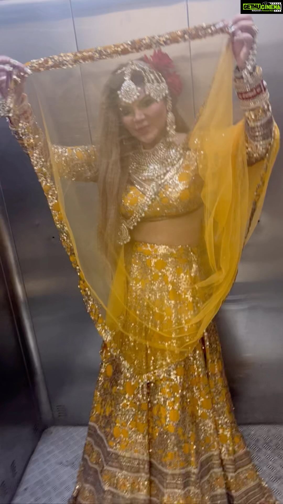 Rakhi Sawant Instagram - dancing 💃 dancing day