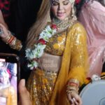 Rakhi Sawant Instagram – #RakhiSawant enjoys dancing at the Wedding Of Danish

@rakhisawant2511