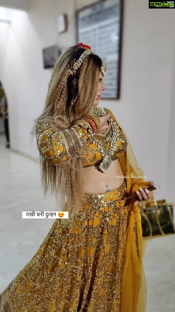 Rakhi Sawant Instagram - राखी बनी दुल्हन 😍❤️ @rakhisawant2511