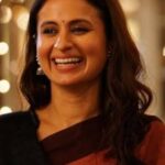 Rasika Dugal Instagram - I miss Meera Kapoor... and the hills! 💔 #3YearsOfOutOfLove #3YearsOfMeeraKapoor #MeeraKapoor #DrMeeraKapoor #OutOfLove @jazkhan @tigmanshu_d @sen_oni @disneyplushotstar @harendra.dp @purab_kohli @kabirkachroo @eishachopra @meenakshichaudhary006 @sanghmitrahitaishi @thatgirlwithshorthair @echoinsta @suhaas.ahuja @bbcstudiosindia @rajeshchadha @gosamm @suparnachatterjee @madhoknikhil